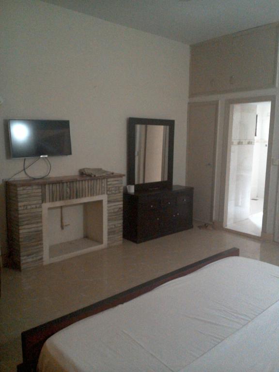 Pyramid International Guest House Islamabad Exterior photo